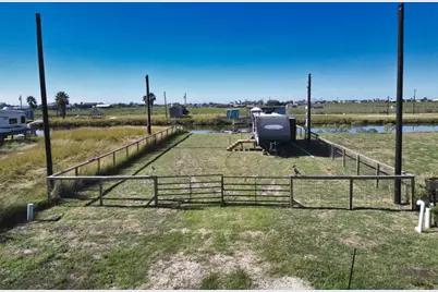 215 Hall Avenue, Sargent, TX 77414 - Photo 7