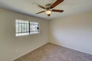 12938 S Coast Dr, Houston, TX 77047 - Photo 21