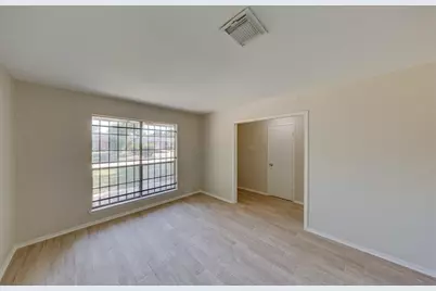 12938 S Coast Drive, Houston, TX 77047 - Photo 11