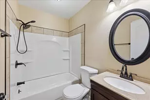 4406 Highland Ave, Orange, TX 77632 - Photo 17