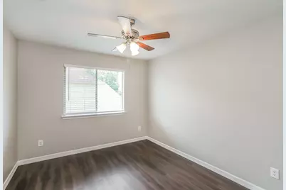 8238 Fuqua Gardens Drive, Houston, TX 77075 - Photo 13