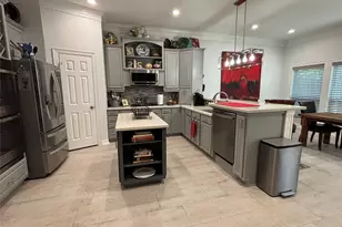 1407 Waterside Dr, League City, TX 77573 - Photo 7