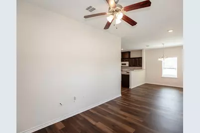 1125 Lake Road, La Marque, TX 77568 - Photo 7