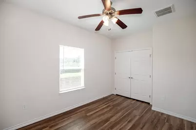 1125 Lake Road, La Marque, TX 77568 - Photo 21