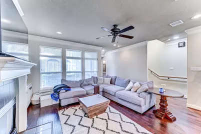 1325 W 24th Street #D, Houston, TX 77008 - Photo 11