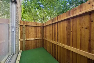 2100 Tanglewilde St, Houston, TX 77063 - Photo 7