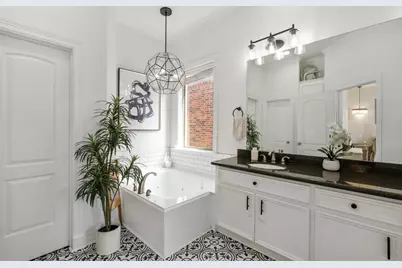 933 W 17th Street, Houston, TX 77008 - Photo 13