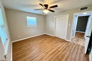 813 12th Ave N, Texas City, TX 77590 - Photo 9