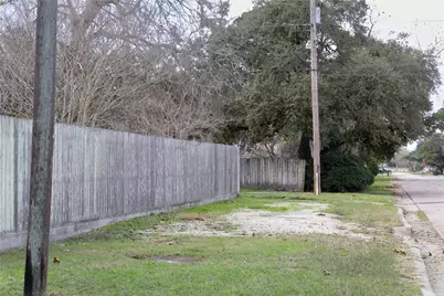 402 Alamo Street, El Campo, TX 77437 - Photo 19