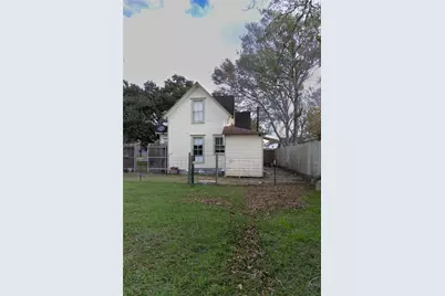 402 Alamo Street, El Campo, TX 77437 - Photo 31