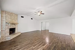3218 Sycamore Springs Dr, Kingwood, TX 77339 - Photo 9