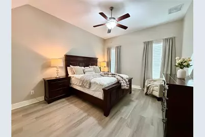 8121 E Pine Creek Bend, Cypress, TX 77433 - Photo 15