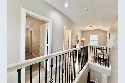 8121 E Pine Creek Bend, Cypress, TX 77433 - Photo 19
