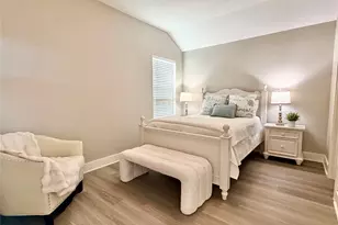 8121 E Pine Creek Bend, Cypress, TX 77433 - Photo 23