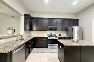 8121 E Pine Creek Bend, Cypress, TX 77433 - Photo 9