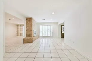 807 Stadium Cir, Friendswood, TX 77546 - Photo 7