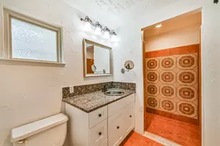 807 Stadium Cir, Friendswood, TX 77546 - Photo 19