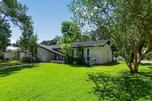 5675 Sylmar Rd, Houston, TX 77081 - Photo 3