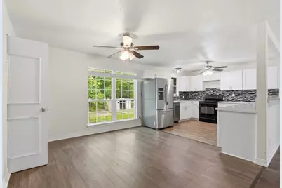 26462 Spanish Oaks Drive, New Caney, TX 77357 - Photo 7