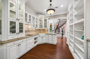 2303 Woods Estates Dr, Kingwood, TX 77339 - Photo 23