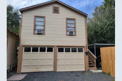 1319 1/2 Beverly Street, Houston, TX 77008 - Photo 1