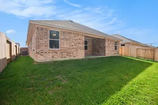 408 Bryan Wy, Angleton, TX 77515 - Photo 17