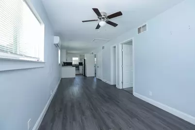 4116 Linn Street #B, Houston, TX 77026 - Photo 3