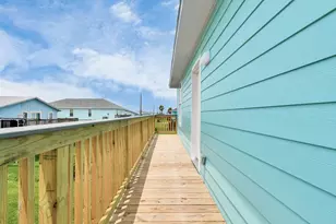 22814 Camino St, Galveston, TX 77554 - Photo 37