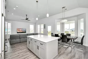 22814 Camino St, Galveston, TX 77554 - Photo 15