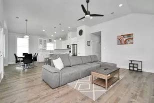 22814 Camino St, Galveston, TX 77554 - Photo 9