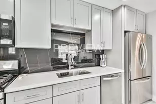 7522 Dearborn St, Houston, TX 77055 - Photo 1