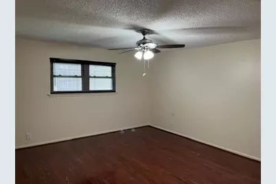 913 Cannan Drive, Angleton, TX 77515 - Photo 13