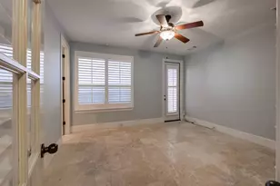 1809 W 24th St, Houston, TX 77008 - Photo 5