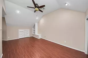 1003 Clarenda Falls Dr, Sugar Land, TX 77479 - Photo 41