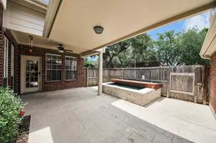 1003 Clarenda Falls Dr, Sugar Land, TX 77479 - Photo 7