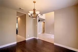 142 Russet Grove Circle, The Woodlands, TX 77384 - Photo 5