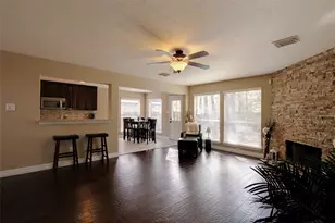 142 Russet Grove Circle, The Woodlands, TX 77384 - Photo 11