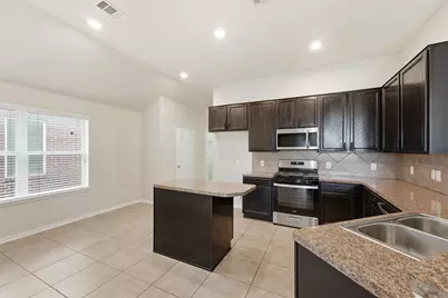 5211 Cayenne Lane, Baytown, TX 77521 - Photo 7