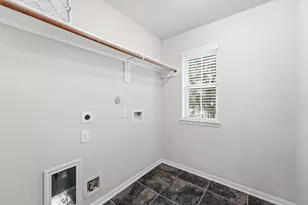 5211 Cayenne Ln, Baytown, TX 77521 - Photo 3