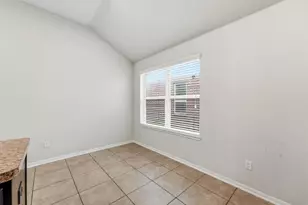 5211 Cayenne Ln, Baytown, TX 77521 - Photo 9