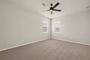 1439 Terry Roberts Dr, Angleton, TX 77515 - Photo 27