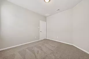 1439 Terry Roberts Dr, Angleton, TX 77515 - Photo 23