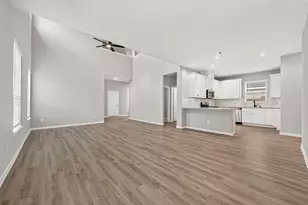 1439 Terry Roberts Dr, Angleton, TX 77515 - Photo 11