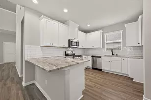 1439 Terry Roberts Dr, Angleton, TX 77515 - Photo 13