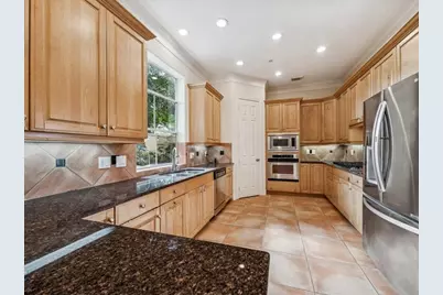 6324 Elm Court, Bellaire, TX 77401 - Photo 7