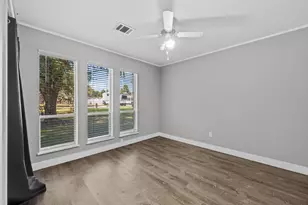 9 McClellan Cir, Houston, TX 77365 - Photo 13