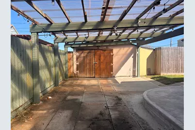 1310 Harris Way, Galveston, TX 77551 - Photo 21