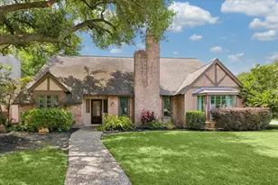 1702 Beech Bend Dr, Houston, TX 77077 - Photo 1