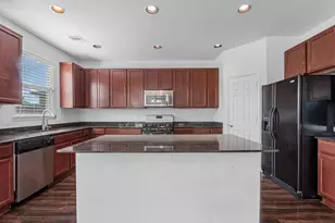 2105 Orchard Frost Dr, Pearland, TX 77581 - Photo 9