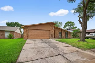 15815 Ironside Creek, Houston, TX 77053 - Photo 3